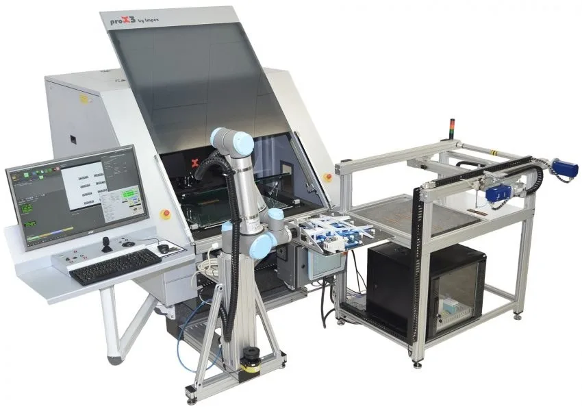 Messmaschine proX3 Robot mit Roboterarm und Zuführung
